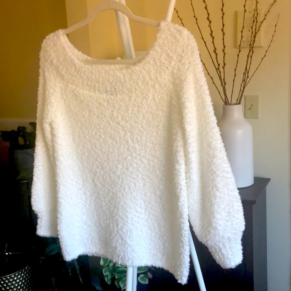 NWT Windsor Fluffy Plush White Sweater For Women-Warm and Magical Look I M - Picture 9 of 15